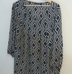 GEOMETIRC BLACK CREAM TOP SZ  2X
